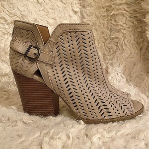 Womens taupe Qupid peep toe split shaft booties size 8